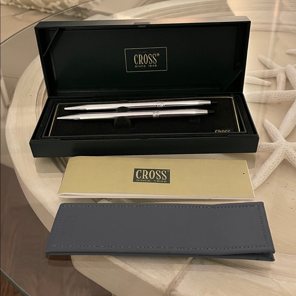Cross classic Century Silver Pen and pencil set. Never used.